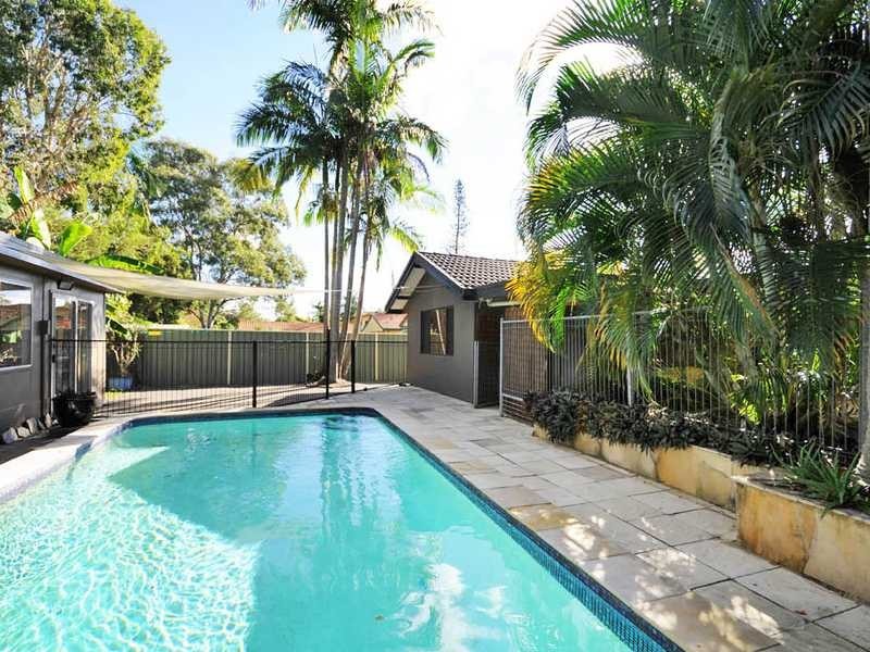 Burleigh Heads QLD 4220