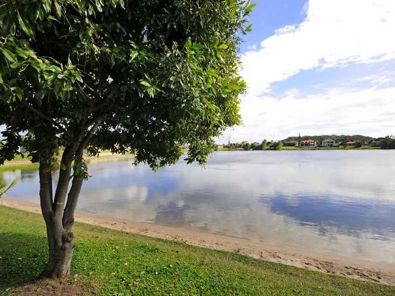 Unit 27/13 Shrike Court, Burleigh Waters QLD 4220