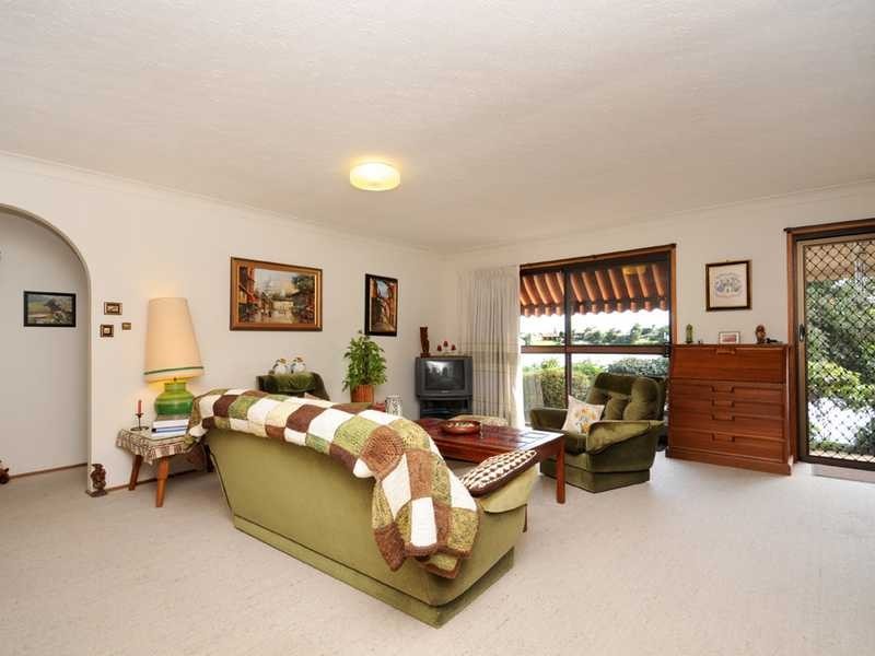 Unit 27/13 Shrike Court, Burleigh Waters QLD 4220