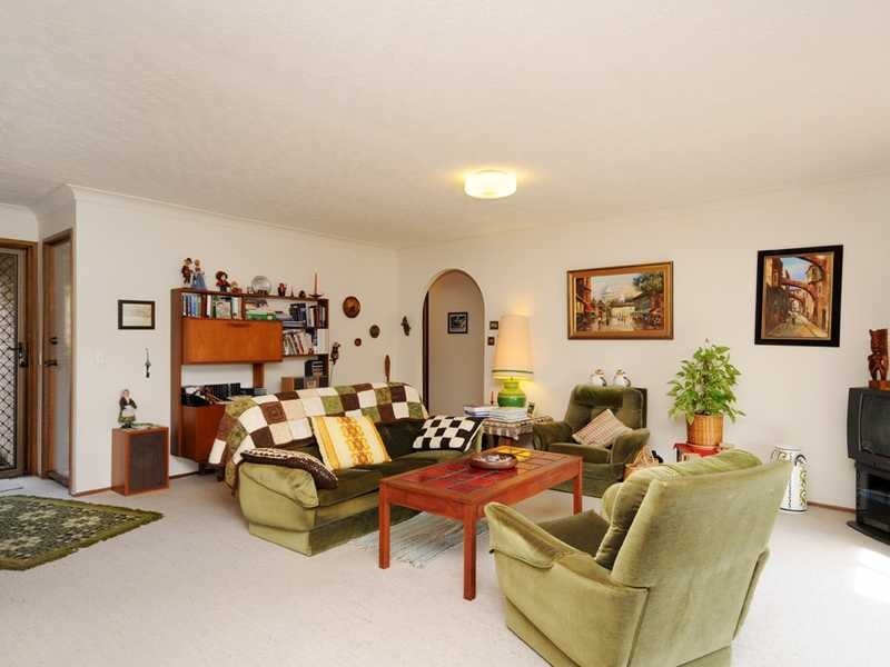 Unit 27/13 Shrike Court, Burleigh Waters QLD 4220