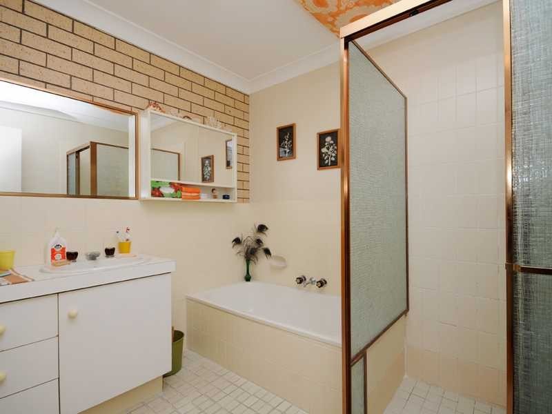 Unit 27/13 Shrike Court, Burleigh Waters QLD 4220