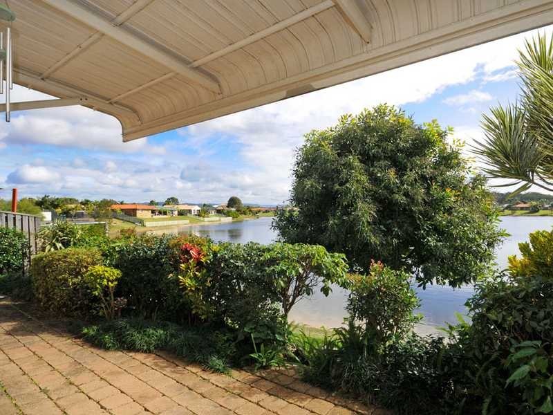 Unit 27/13 Shrike Court, Burleigh Waters QLD 4220