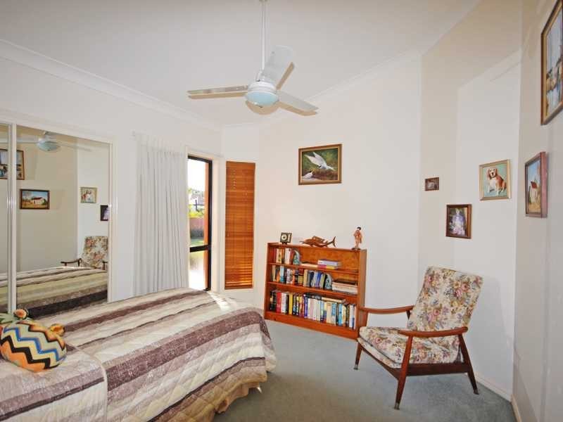 27 Sea Eagle Drive, Burleigh Waters QLD 4220