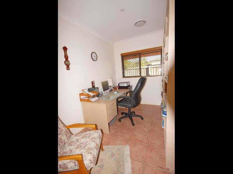 27 Sea Eagle Drive, Burleigh Waters QLD 4220