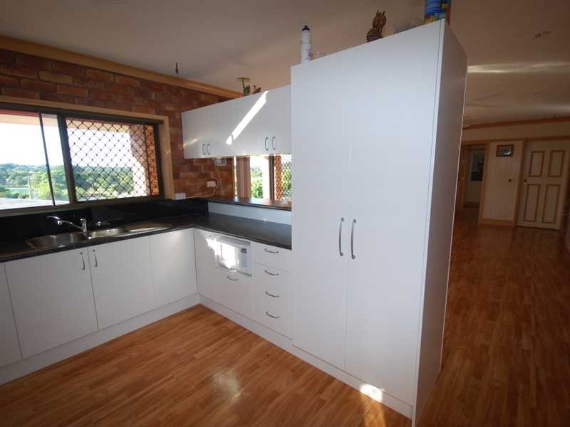 1 Valley Drive, Tallebudgera QLD 4228