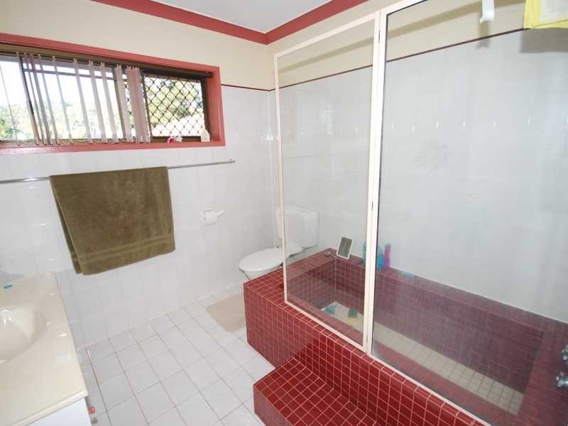 1 Valley Drive, Tallebudgera QLD 4228