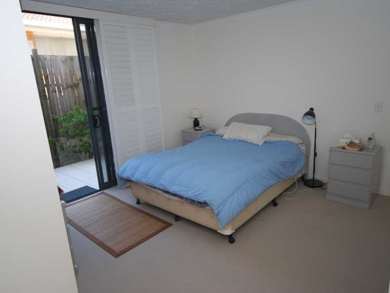 Unit 20/4 Park Avenue, Burleigh Heads QLD 4220