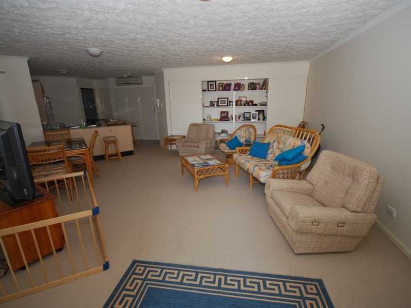 Unit 20/4 Park Avenue, Burleigh Heads QLD 4220