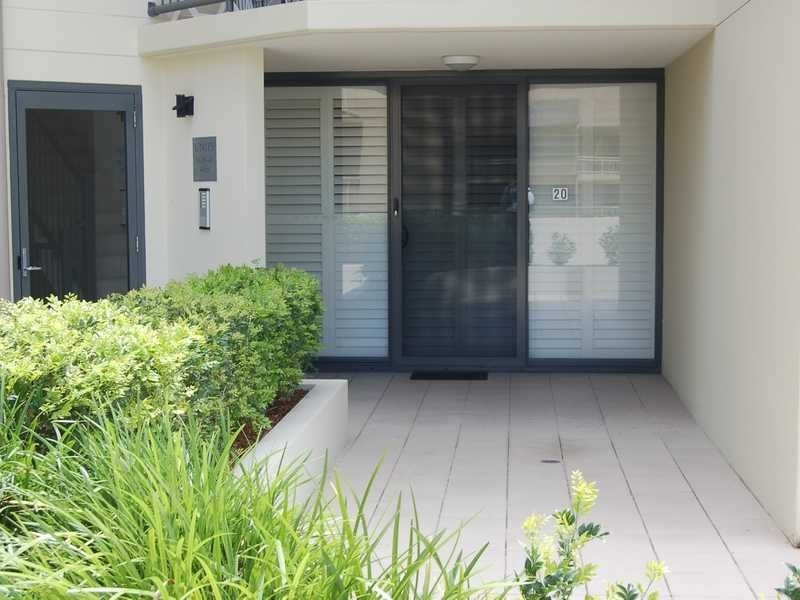 Unit 20/4 Park Avenue, Burleigh Heads QLD 4220