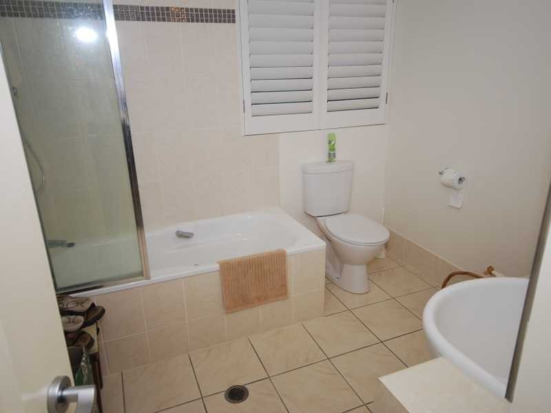 Unit 20/4 Park Avenue, Burleigh Heads QLD 4220