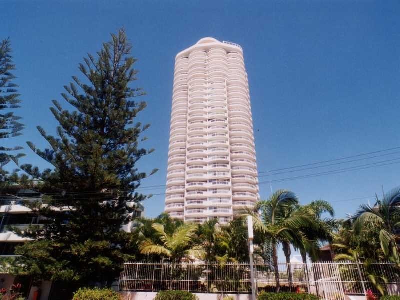 Unit 15A/3 Second Avenue, Burleigh Heads QLD 4220