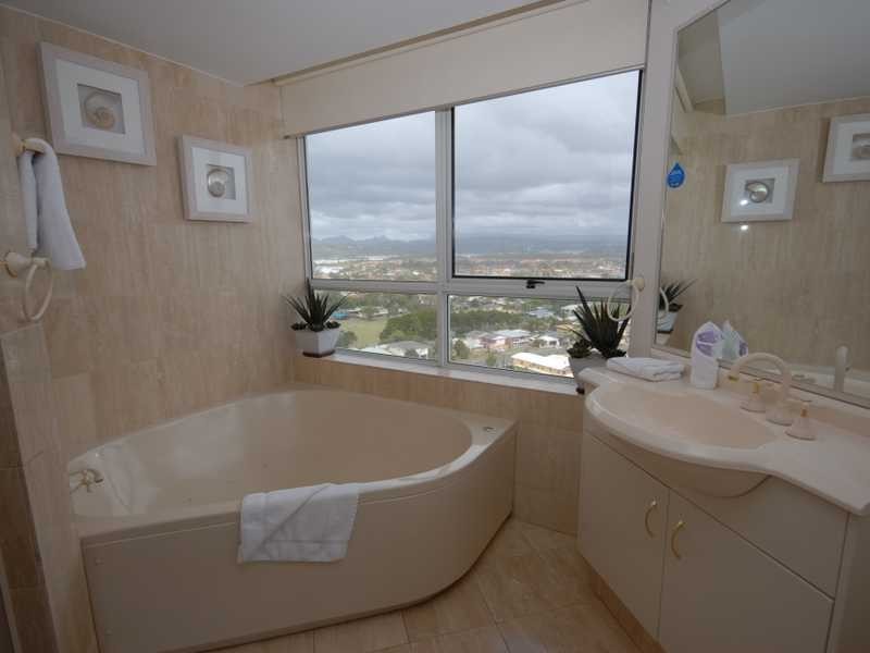 Unit 15A/3 Second Avenue, Burleigh Heads QLD 4220