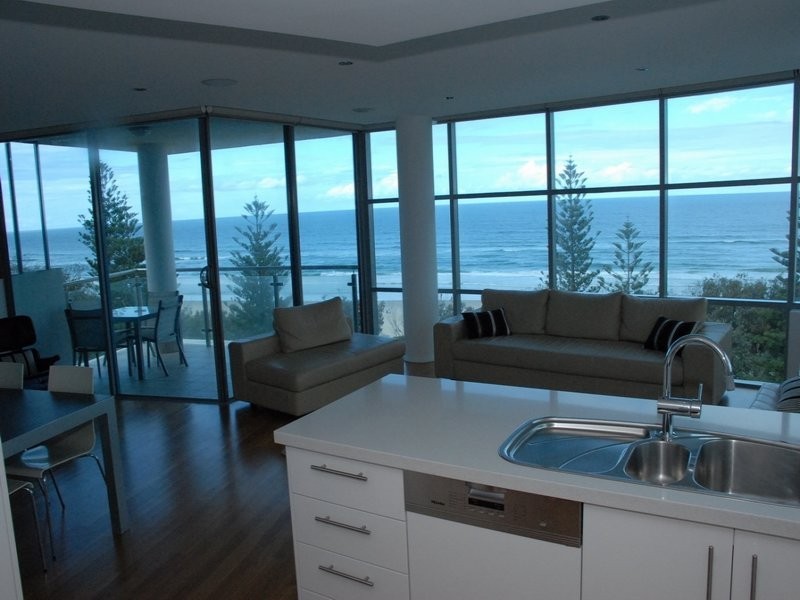 Unit 6/78 The Esplanade, Burleigh Heads QLD 4220