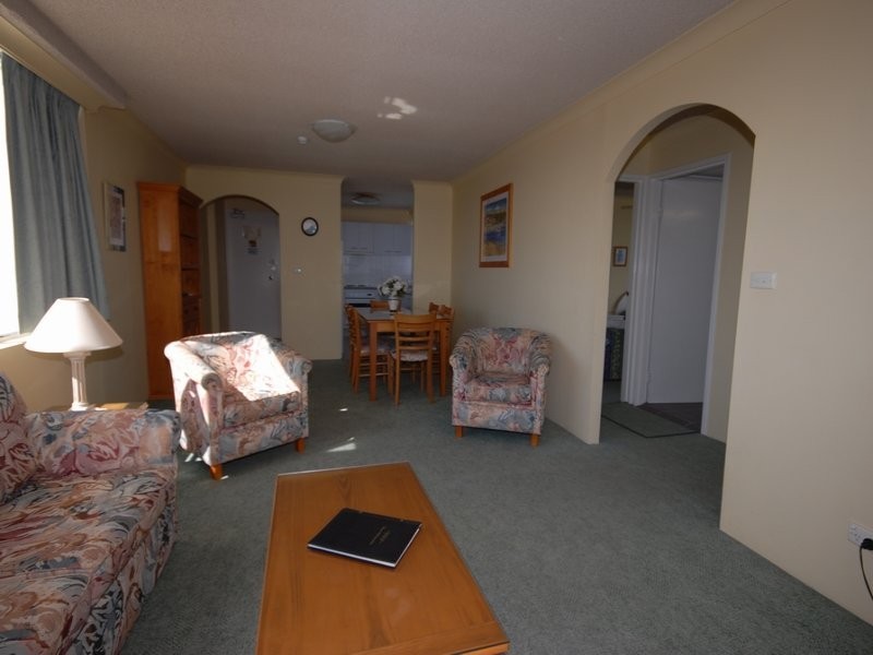Unit 18/32 The Esplanade, Burleigh Heads QLD 4220