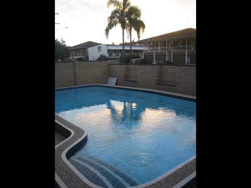 Unit 4/38 Peninsular Drive, Surfers Paradise QLD 4217