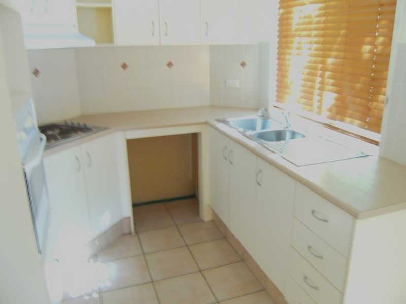 Unit 2/1 Burrabee Street, Burleigh Heads QLD 4220