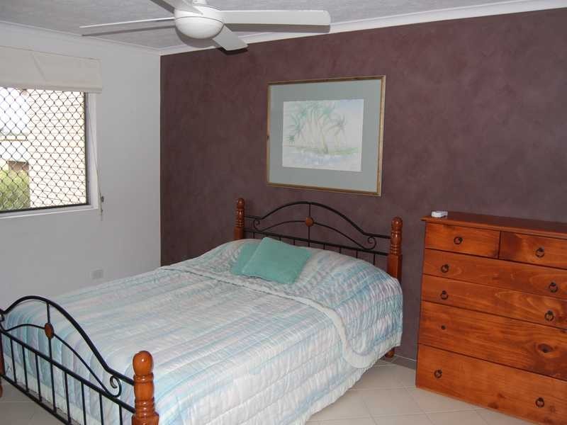 Unit 8/5 Christine Avenue, Miami QLD 4220