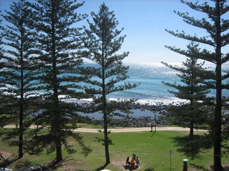 Unit 14/22 Goodwin Terrace, Burleigh Heads QLD 4220