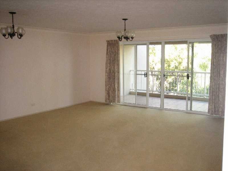 Unit 19/14 Brake Street, Burleigh Heads QLD 4220