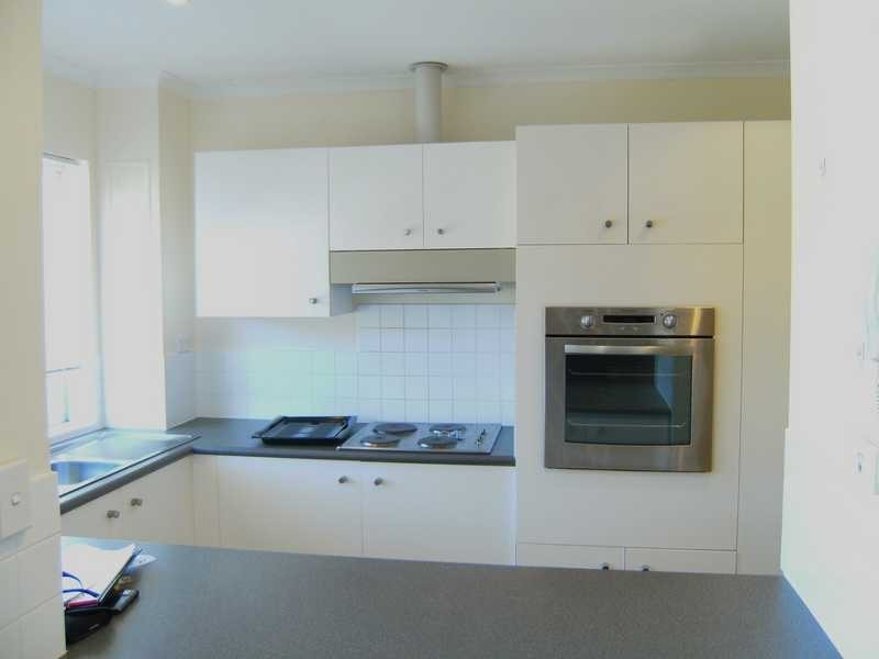 Unit 9/18 Ikkina Road, Burleigh Heads QLD 4220