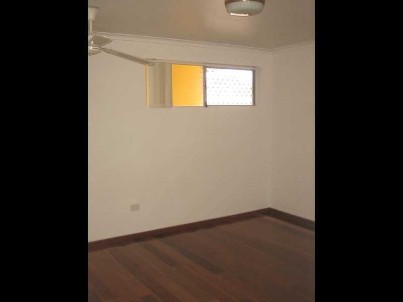 Unit 12/74-76 The Esplanade, Burleigh Heads QLD 4220