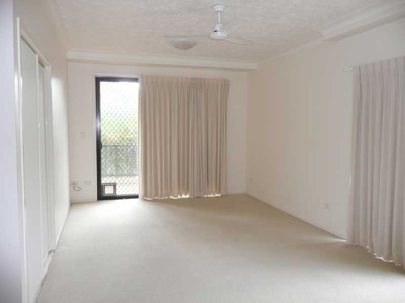 Unit 6/3-5 Ewart Street, Burleigh Heads QLD 4220