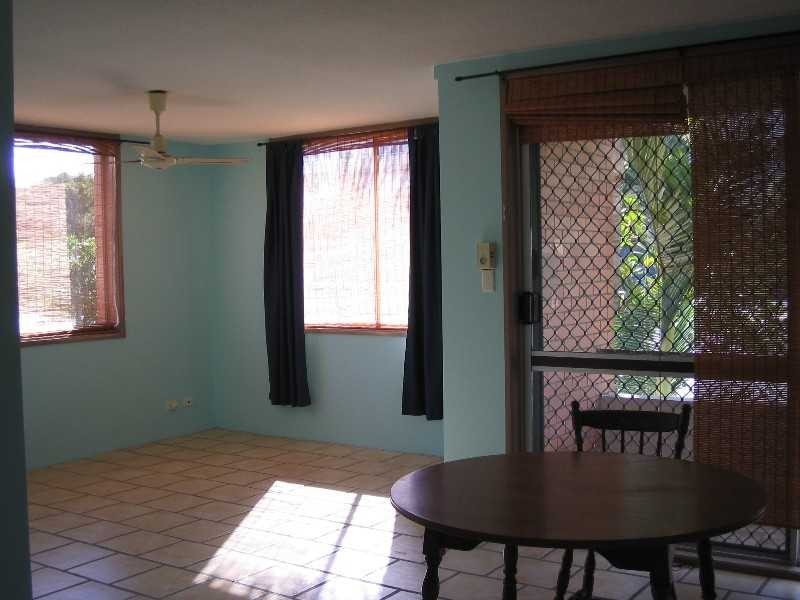 Unit 5/1976 Gold Coast Highway, Burleigh Heads QLD 4220