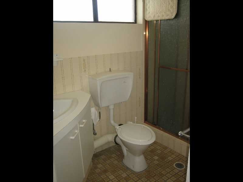 Unit 11/96 The Esplanade, Burleigh Heads QLD 4220