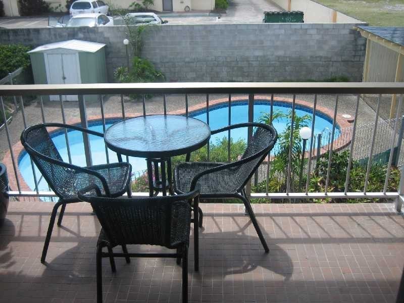 Unit 8/5 Christine Avenue, Burleigh Heads QLD 4220