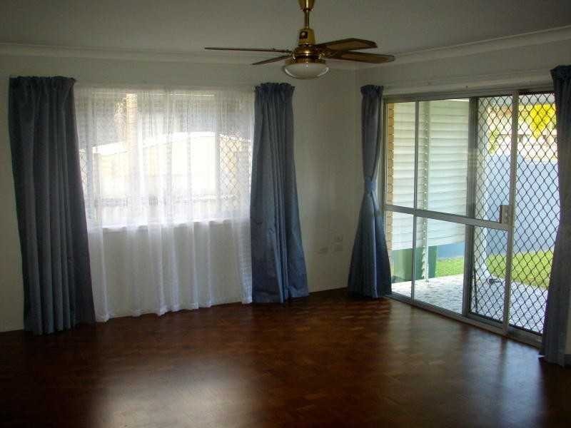 135 Acanthus Avenue, Burleigh Heads QLD 4220
