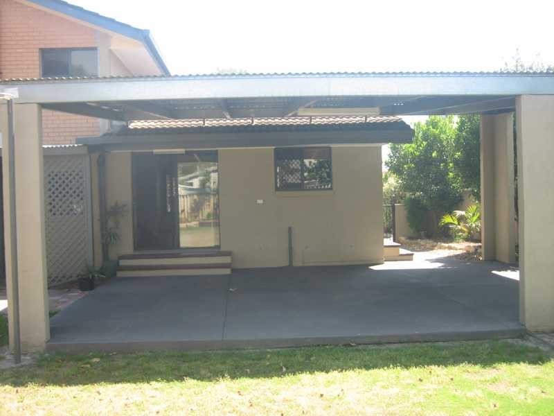 15 Spoonbill Court, Burleigh Waters QLD 4220