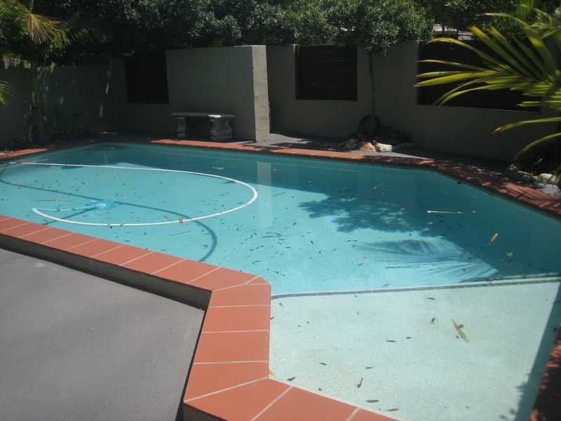 15 Spoonbill Court, Burleigh Waters QLD 4220