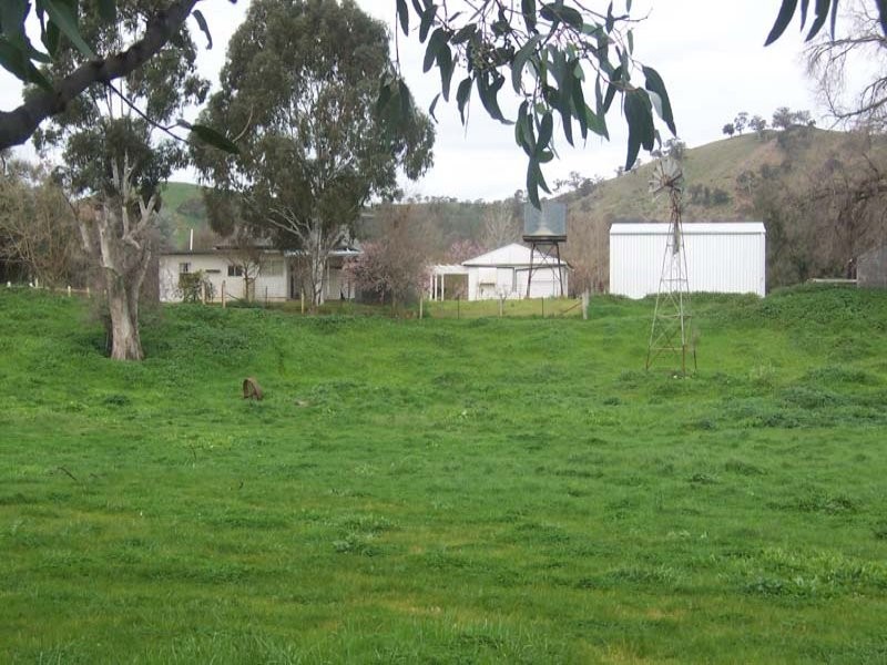 6 Lewins Lane, Tumblong NSW 2729