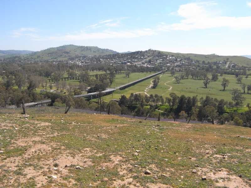 13 Fry Street, Gundagai NSW 2722
