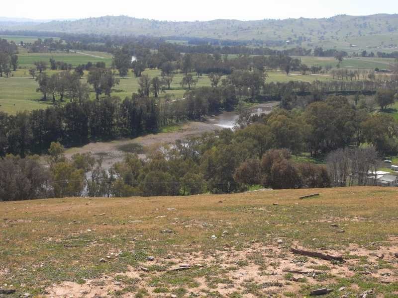 13 Fry Street, Gundagai NSW 2722