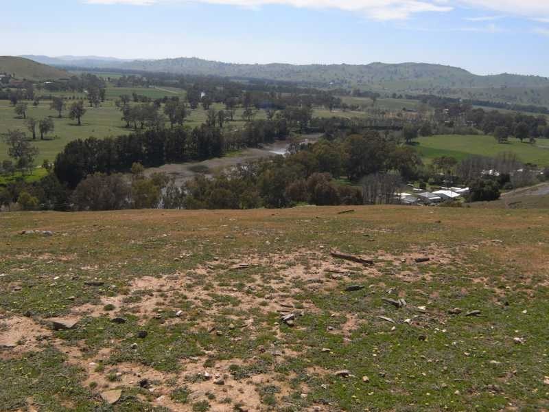 13 Fry Street, Gundagai NSW 2722