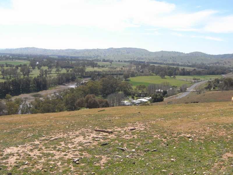 13 Fry Street, Gundagai NSW 2722