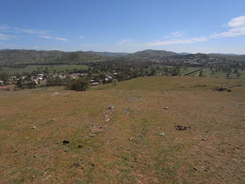 13 Fry Street, Gundagai NSW 2722