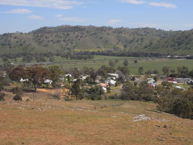 13 Fry Street, Gundagai NSW 2722