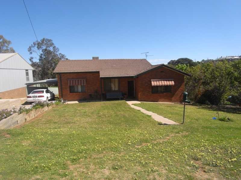 40 Hanley Street, Gundagai NSW 2722
