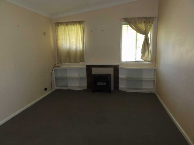 62 West Street, Gundagai NSW 2722