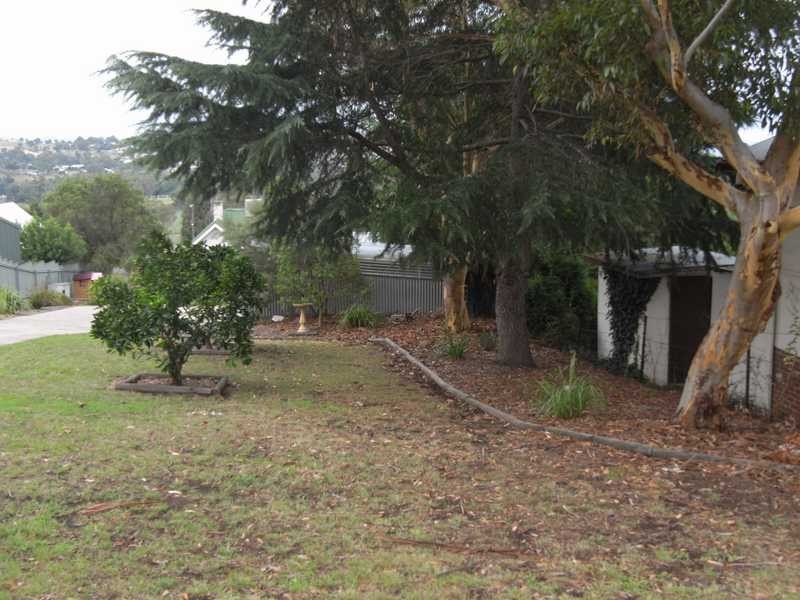 57 First Avenue, Gundagai NSW 2722