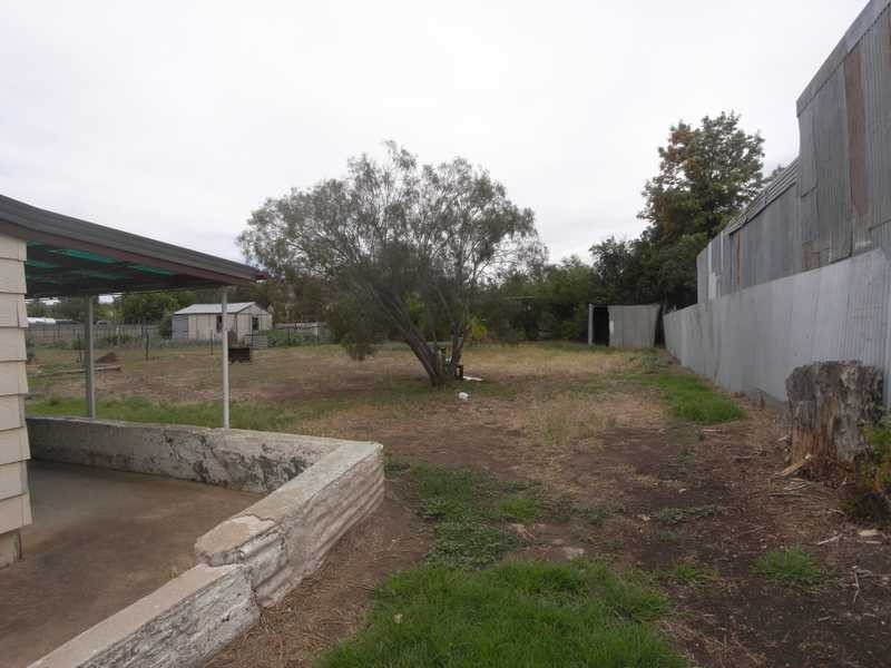 143 Punch Street, Gundagai NSW 2722