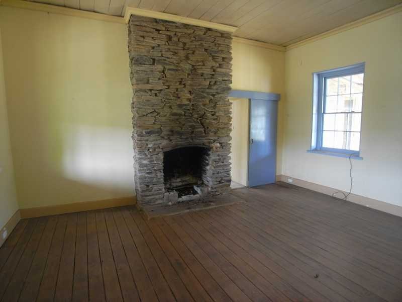 43 Otway Street, Gundagai NSW 2722