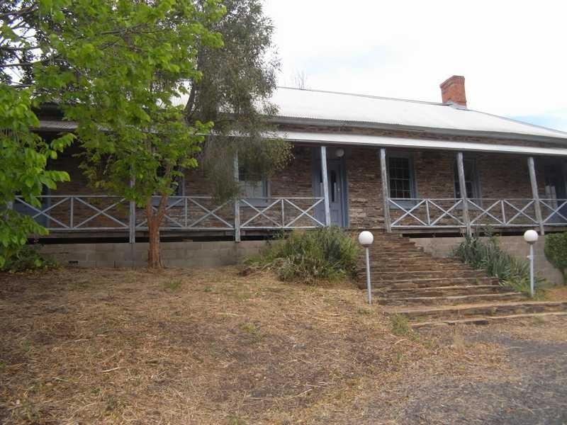 43 Otway Street, Gundagai NSW 2722
