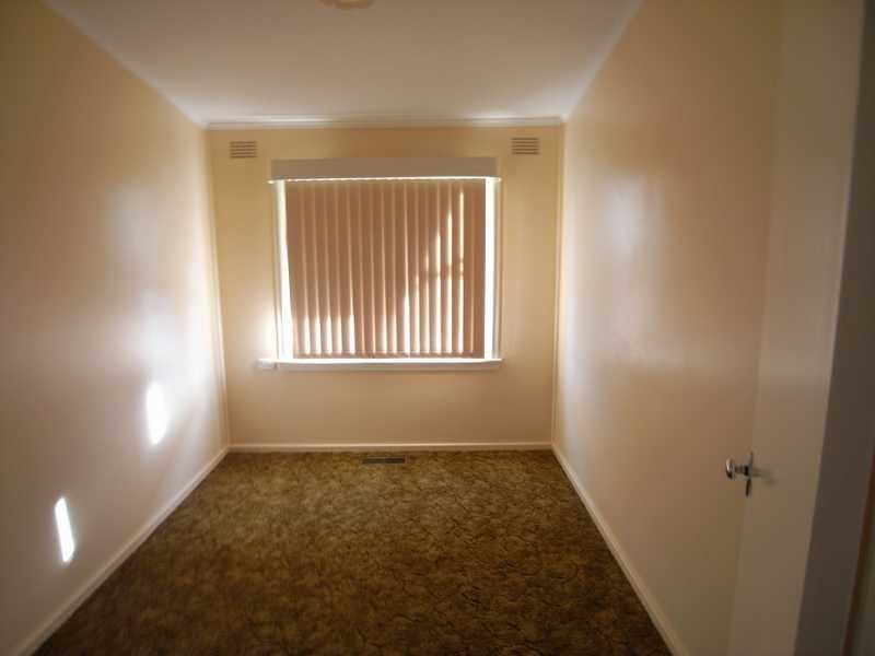 80 West Street, Gundagai NSW 2722