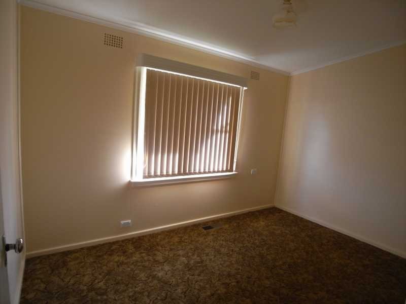 80 West Street, Gundagai NSW 2722