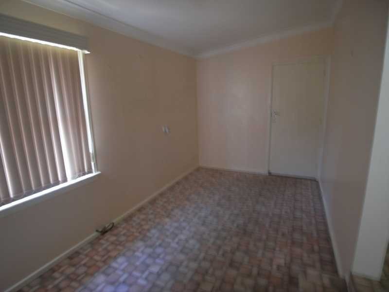 80 West Street, Gundagai NSW 2722