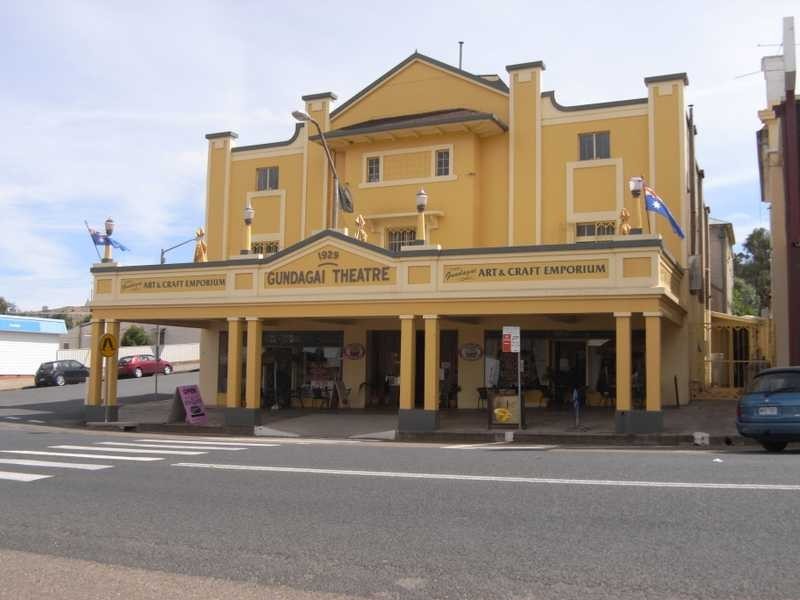 217 Sheridan Street, Gundagai NSW 2722