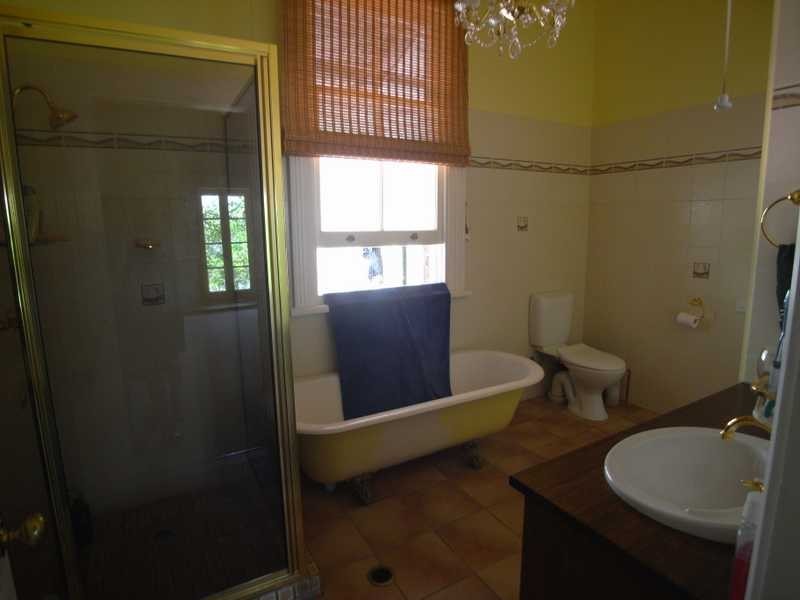 45 Otway Street, Gundagai NSW 2722